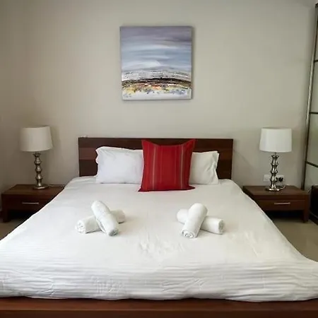 Spectacular 3br In شقة