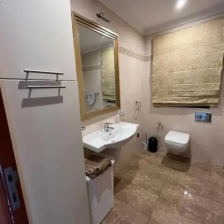 Spectacular 3br In 슬리에마